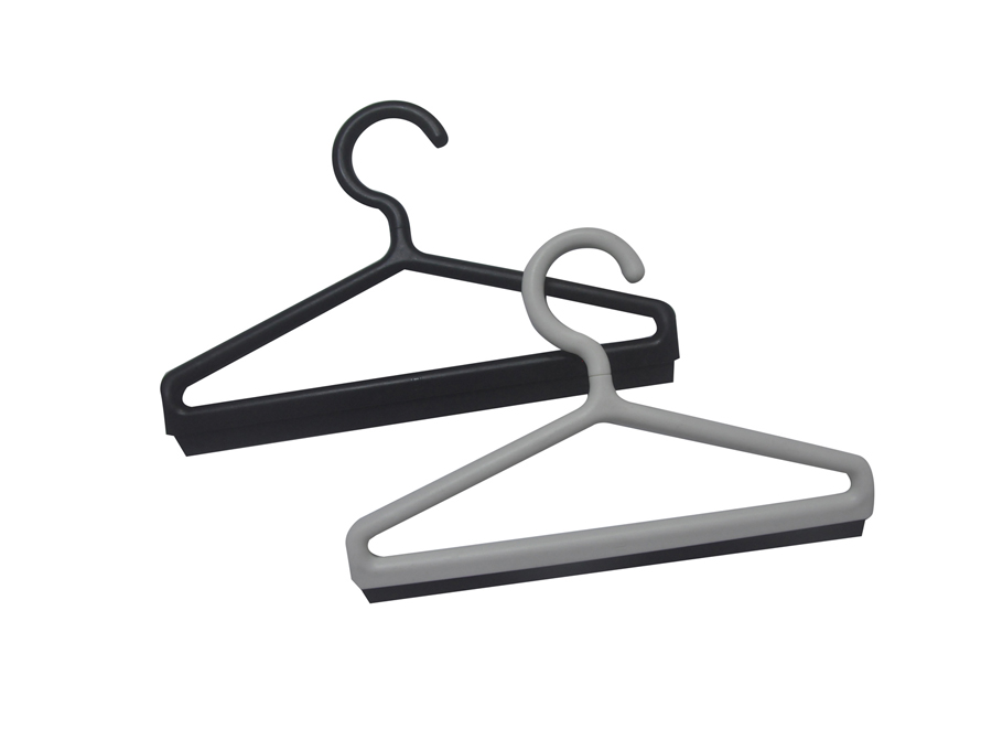 Voidaanko TPE-valettujen osien kiiltävä pinta palauttaa mattaksi jälkikäsittelyn avulla? Voidaanko TPE-valettujen osien kiiltävä pinta palauttaa mattaksi jälkikäsittelyn avulla?